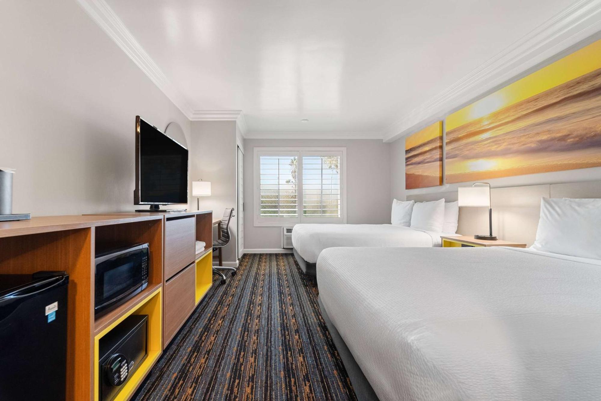 Days Inn By Wyndham San Diego Hotel Circle Ngoại thất bức ảnh