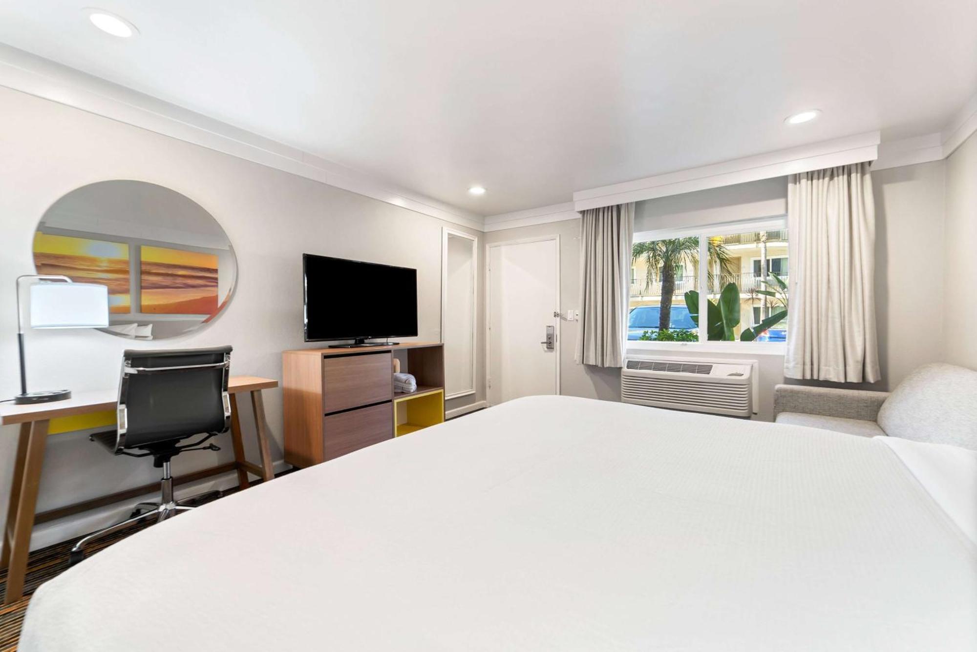 Days Inn By Wyndham San Diego Hotel Circle Ngoại thất bức ảnh